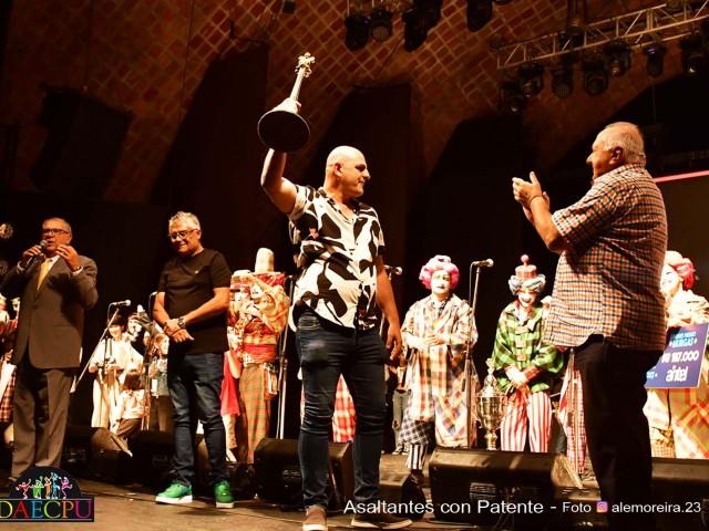 TEATRO-ENTREGA DE PREMIOS-02-1224